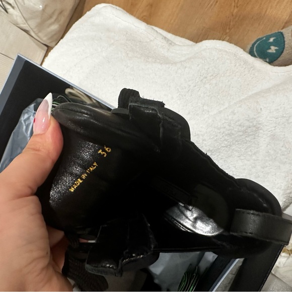 Prada boots - Picture 2 of 3